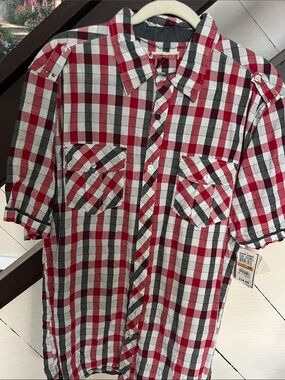 Men's Short-Sleeve Red, White & Black Plaid Button-Down Shirt